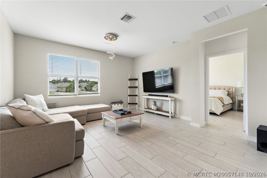 1590 NE Skyhigh Terrace , Jensen Beach, FL 34957 Photo