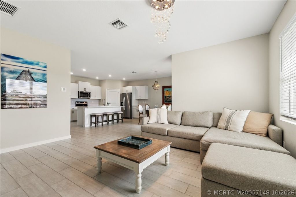 1590 NE Skyhigh Terrace , Jensen Beach, FL 34957 Photo
