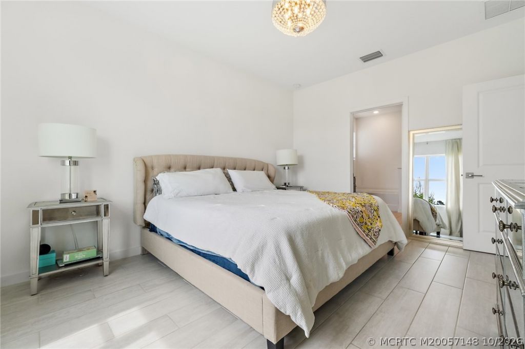 1590 NE Skyhigh Terrace , Jensen Beach, FL 34957 Photo
