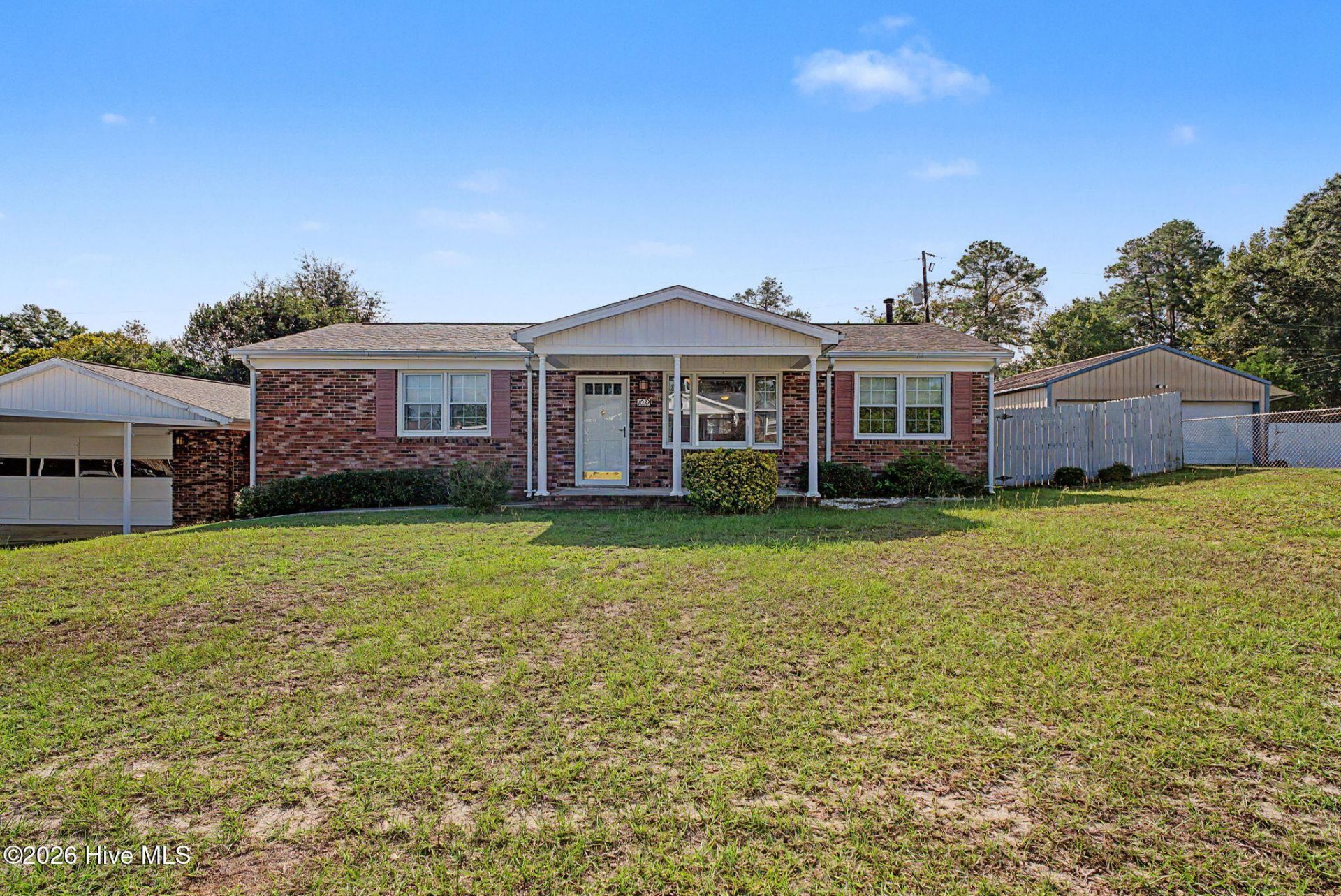1039 Center Street Photo 1