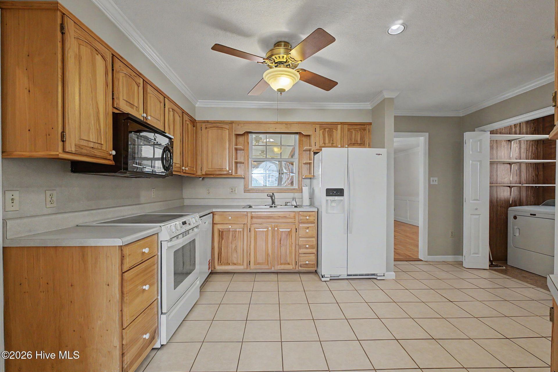 1039 Center Street Photo 15