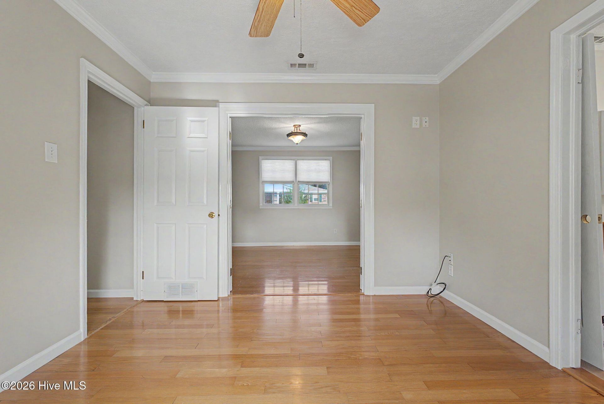 1039 Center Street Photo 25
