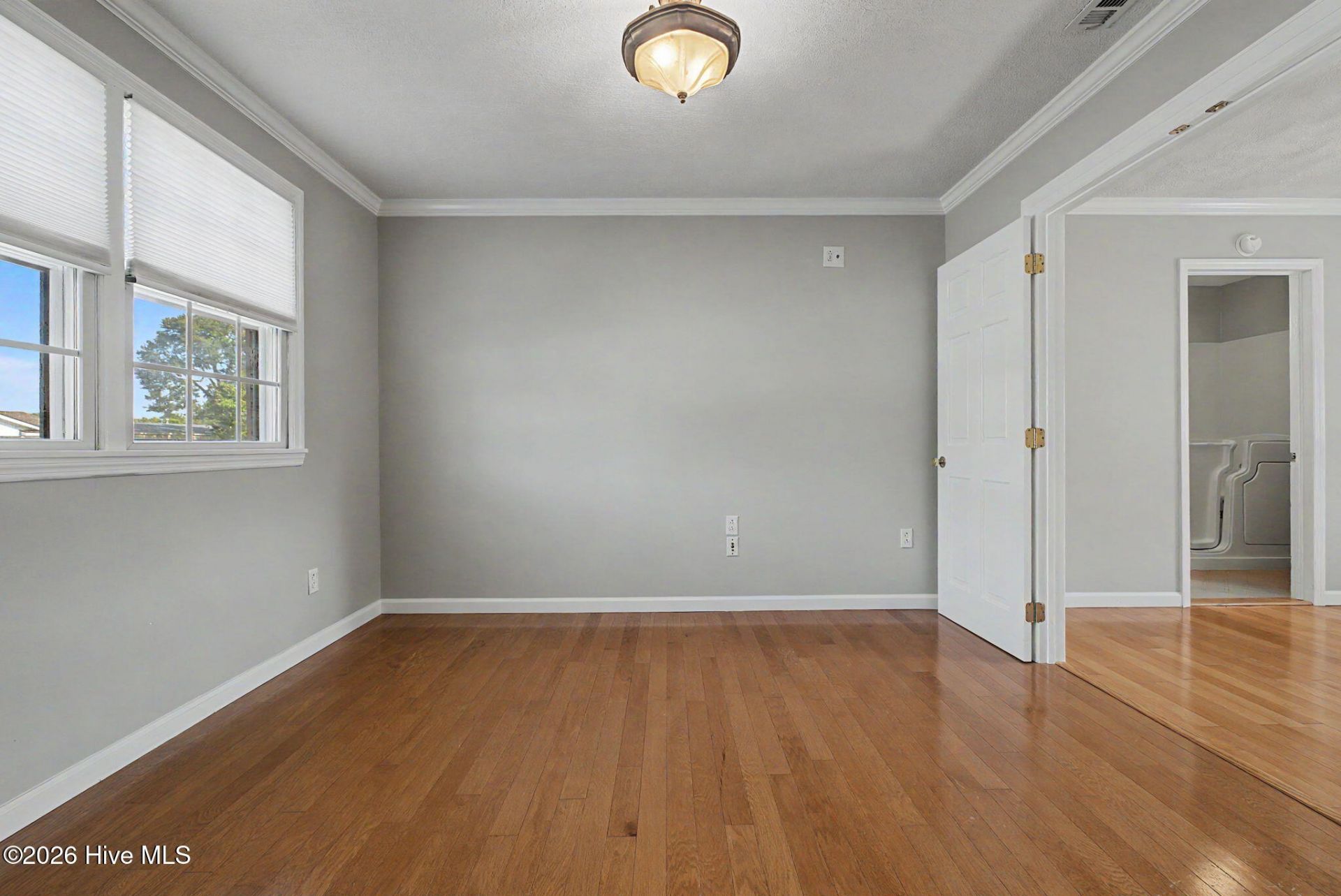1039 Center Street Photo 30