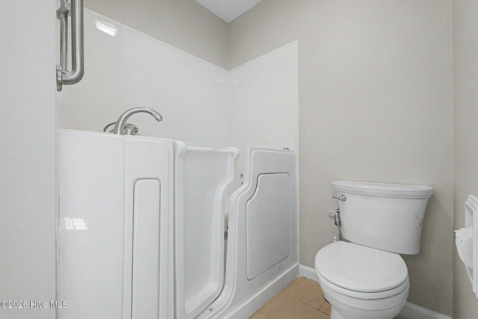 1039 Center Street Photo 32