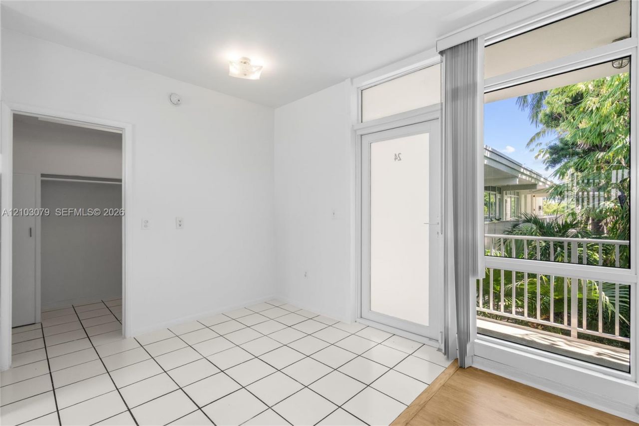 1850 Meridian Ave , Unit 24, Miami Beach, FL 33139 Photo
