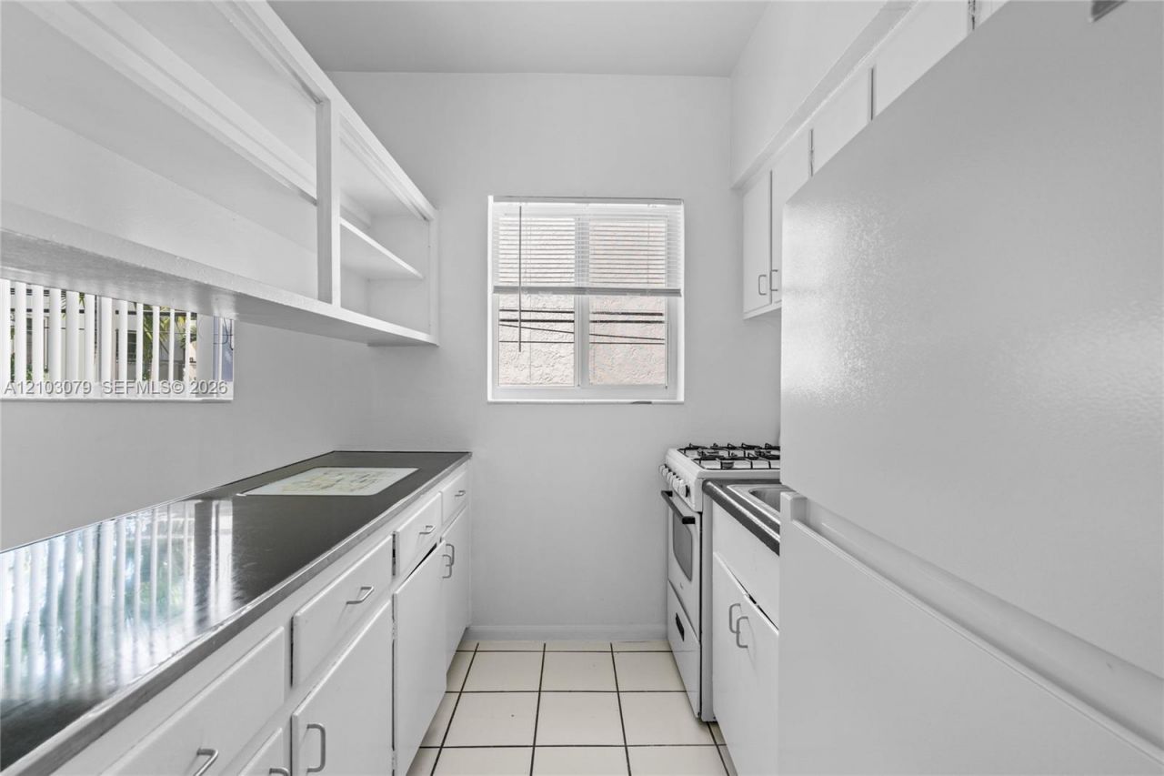 1850 Meridian Ave , Unit 24, Miami Beach, FL 33139 Photo