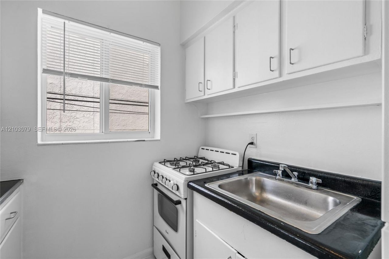 1850 Meridian Ave , Unit 24, Miami Beach, FL 33139 Photo