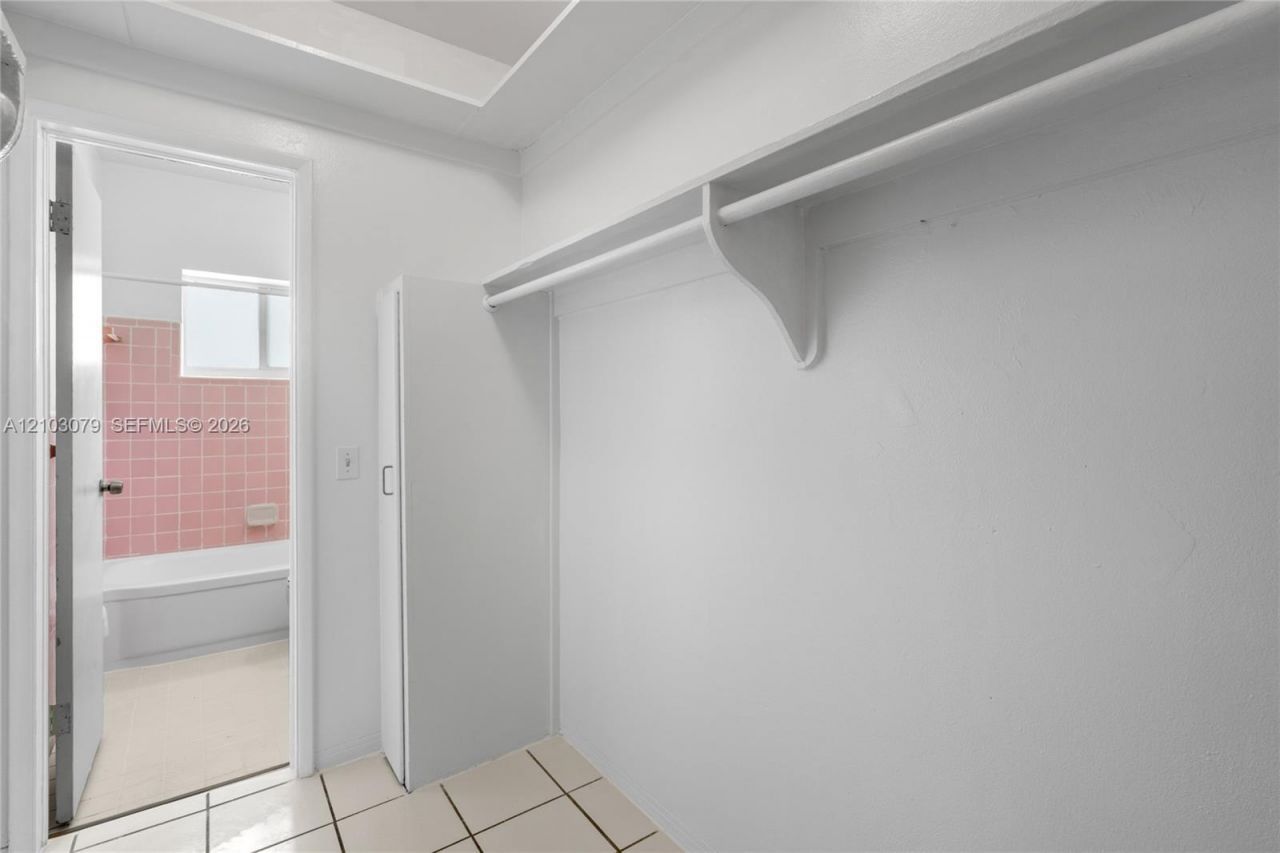 1850 Meridian Ave , Unit 24, Miami Beach, FL 33139 Photo