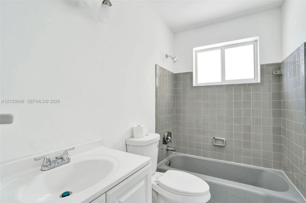 4839 NW 2nd Ct , Plantation, FL 33317 Photo