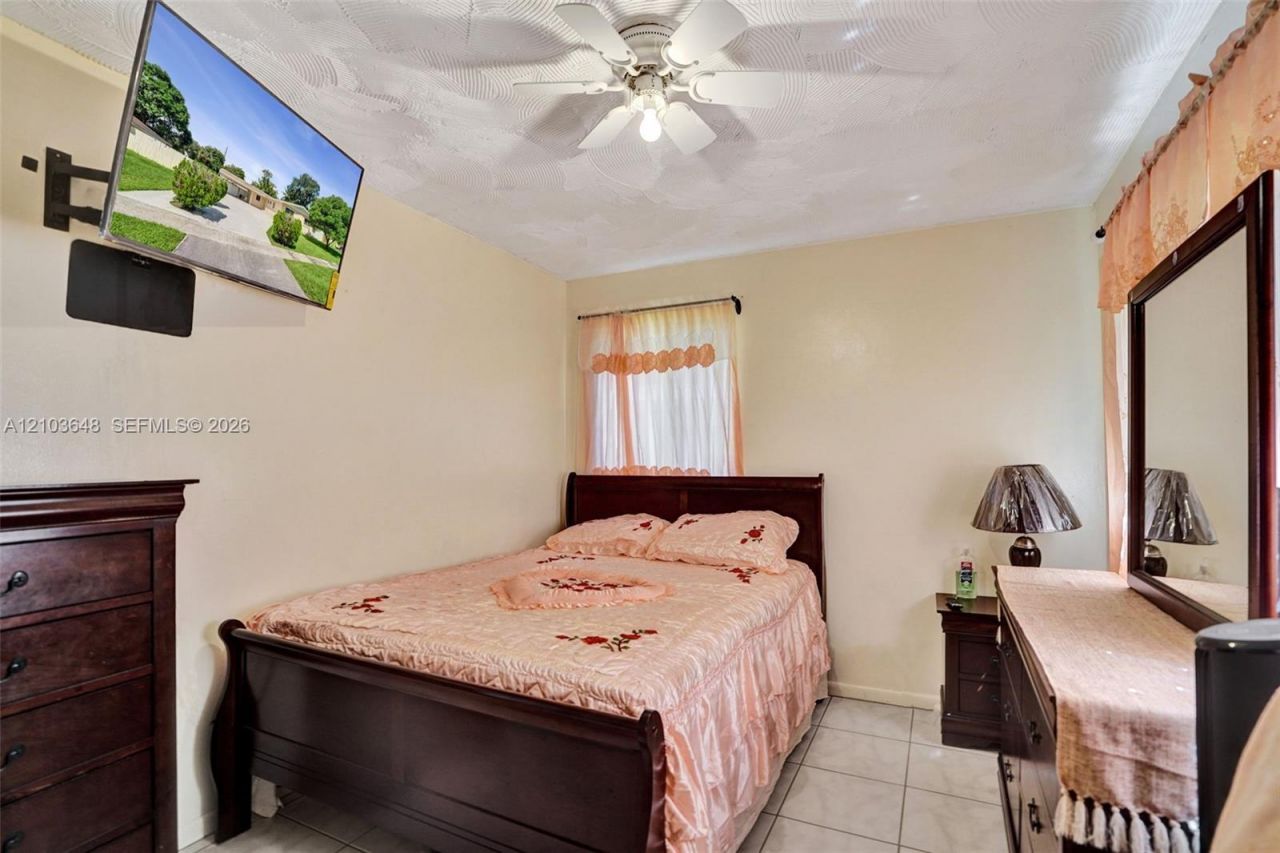 4839 NW 2nd Ct , Plantation, FL 33317 Photo