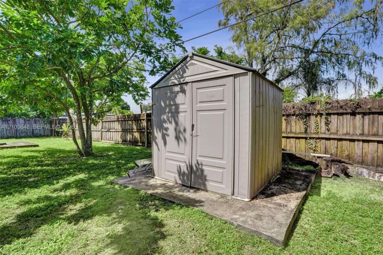 4839 NW 2nd Ct , Plantation, FL 33317 Photo