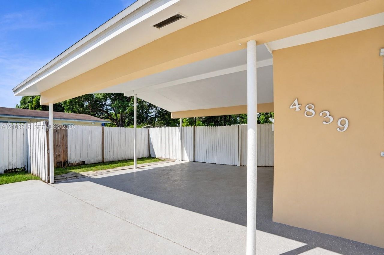 4839 NW 2nd Ct , Plantation, FL 33317 Photo