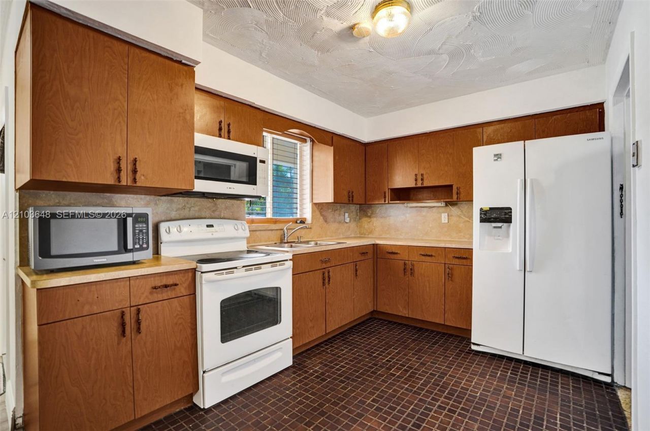 4839 NW 2nd Ct , Plantation, FL 33317 Photo