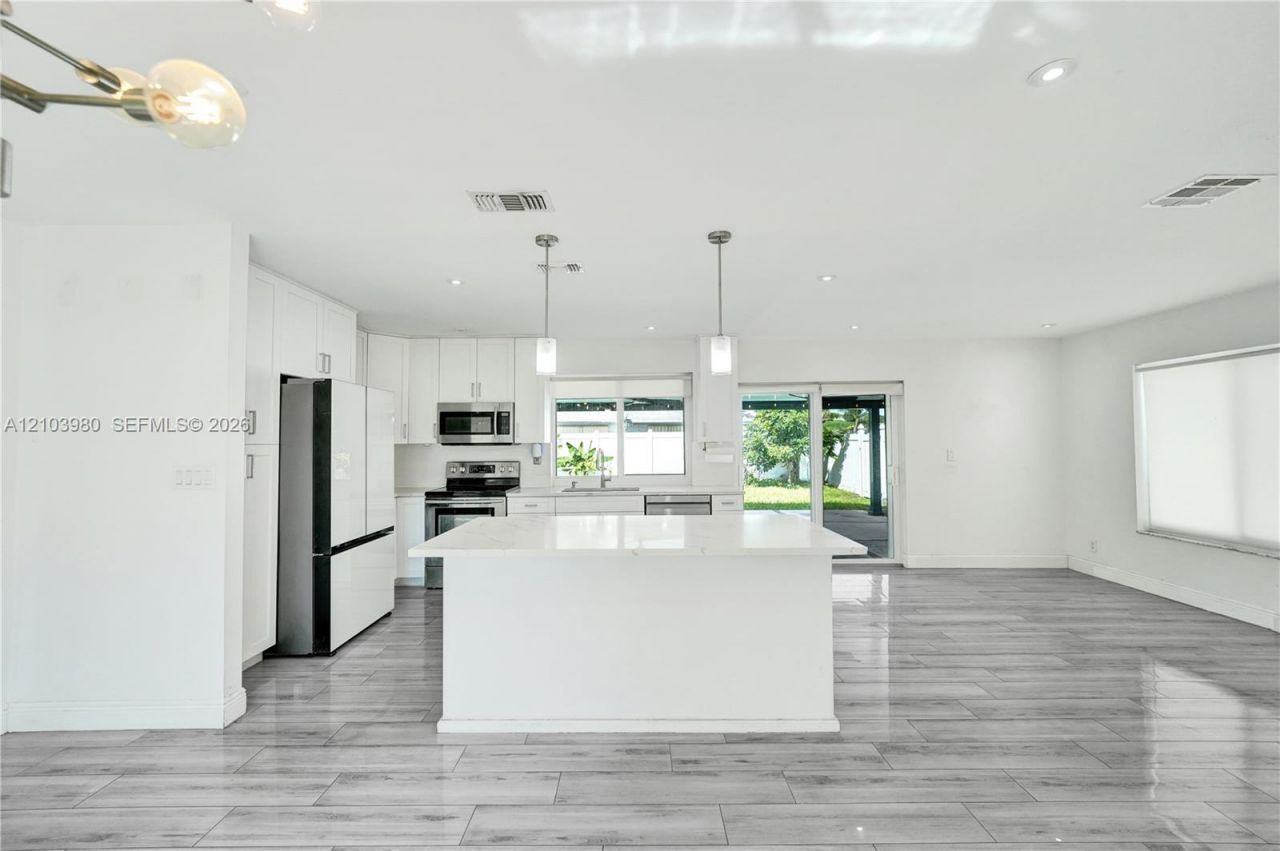 5505 SW 9th St , Margate, FL 33068 Photo