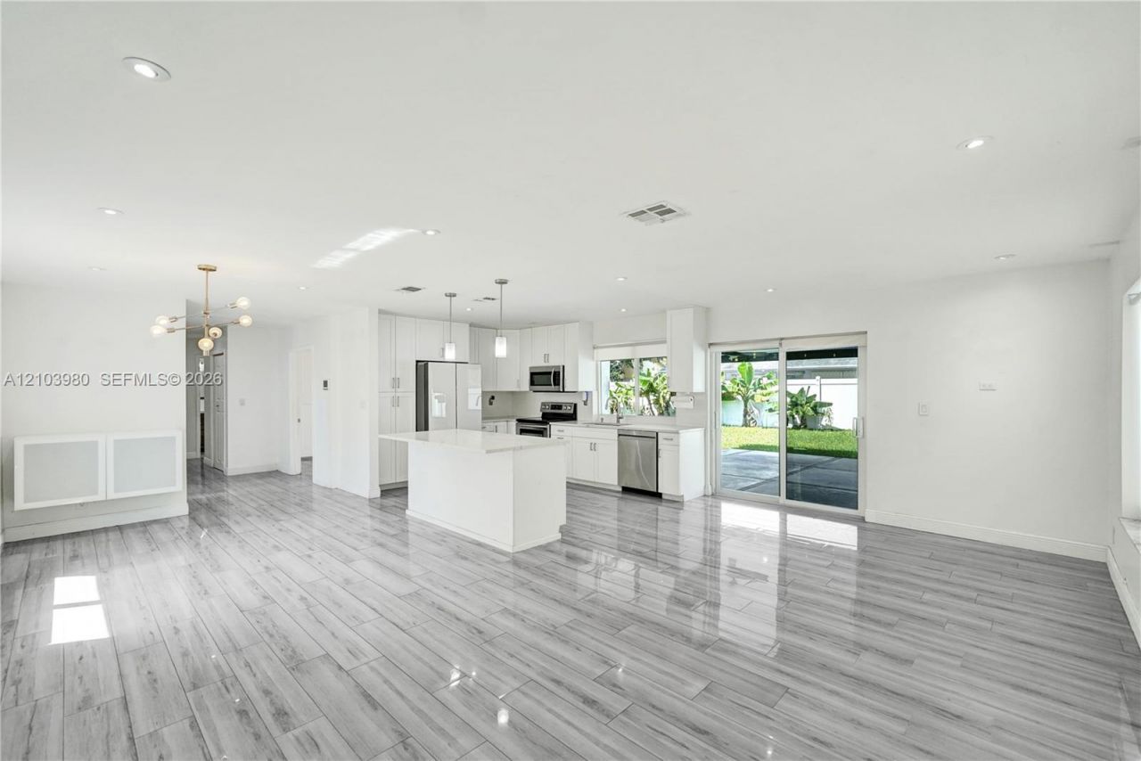 5505 SW 9th St , Margate, FL 33068 Photo