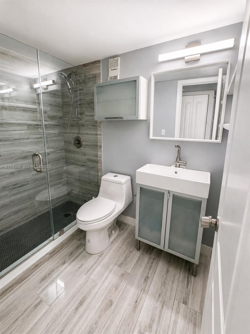 15705 W Waterside Cir, Unit 103, Sunrise, FL 33326 Photo