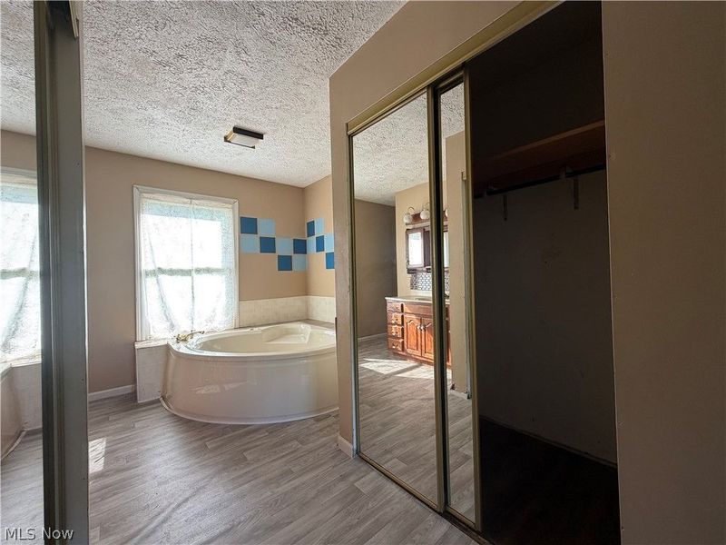 3950 Wolf Road SW, Port Washington, OH 43837 Photo 8
