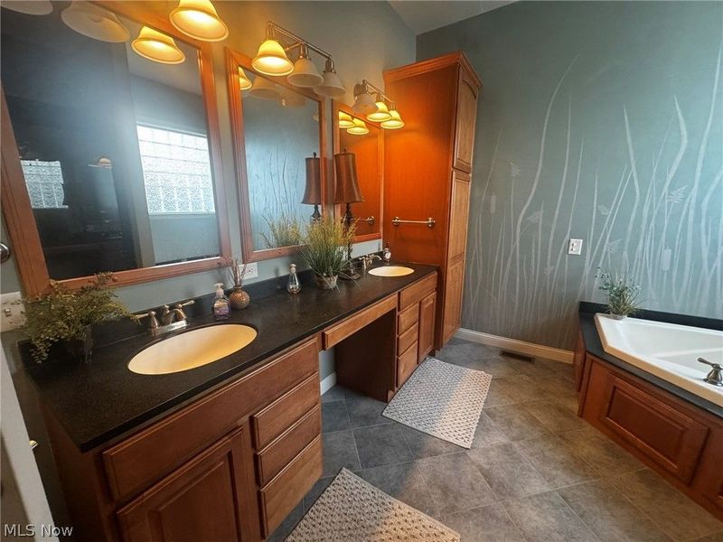 7016 E Sunview Drive, Lakeside Marblehead, OH 43440 Photo 5