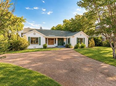 4601 Meadowbrook Drive, Fort Worth, TX 76103