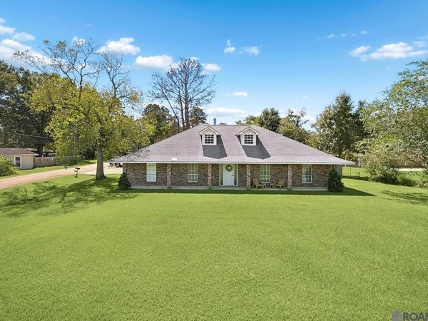 11246 Arnold Rd, Denham Springs, LA 70726
