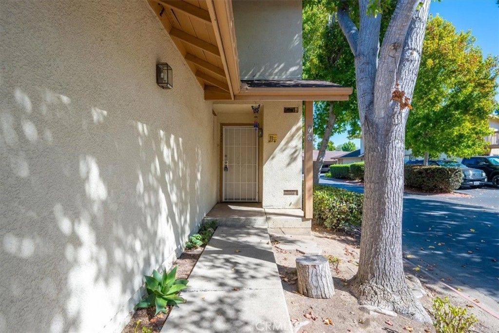 72 Village Circle, Lompoc, CA 93436 Main Photo