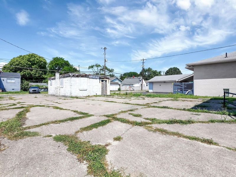 3049 Cleveland Avenue, Columbus, OH 43224 Photo 36