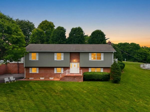 755 Mountain View Drive, Marion, VA 24354