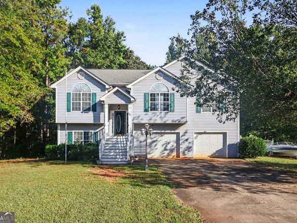 130 Hemlock Drive, Newnan, GA 30263