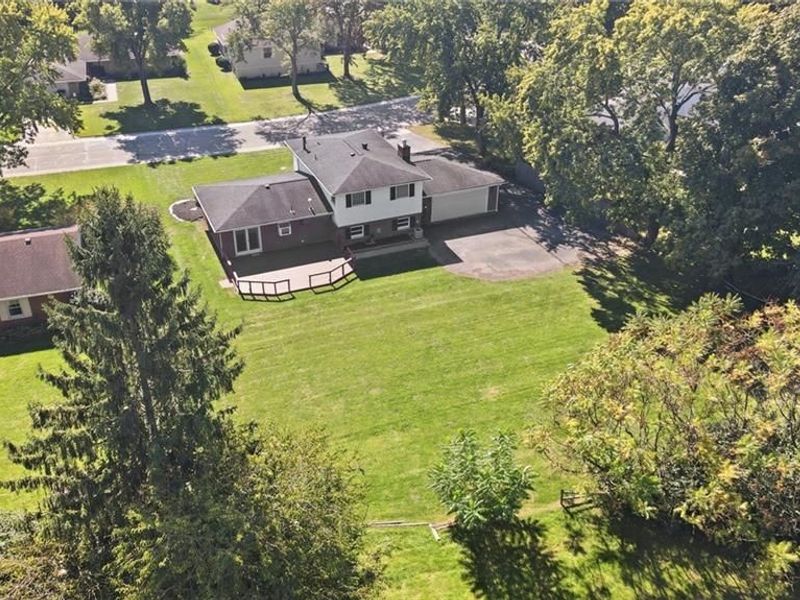 202 Whittington Drive, Washington Township, OH 45459 Photo 4