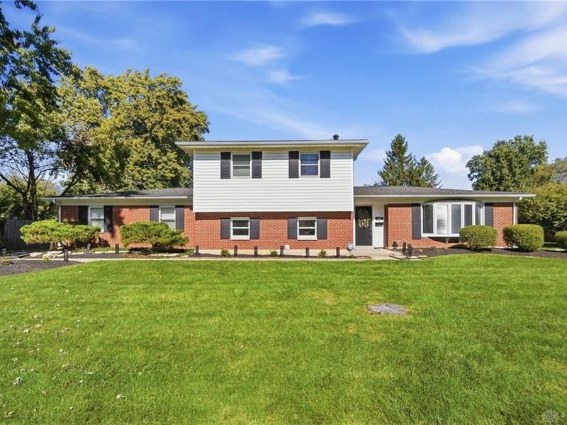 202 Whittington Drive, Washington Township, OH 45459 Photo 6