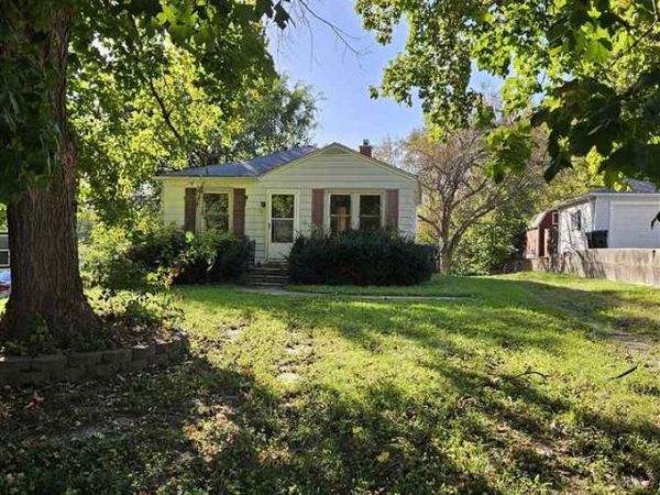 616 10th Ave, Coralville, IA 52241
