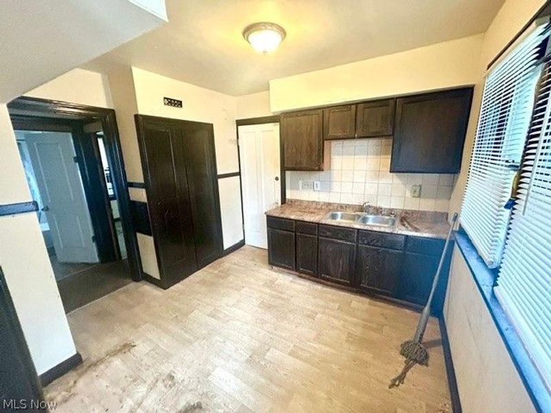 14106 Glenside Road, Cleveland, OH 44110 Photo 10