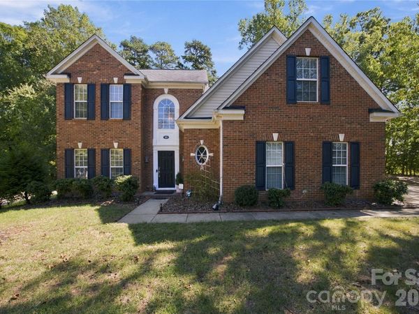 195 Huntly Lane, Mooresville, NC 28115