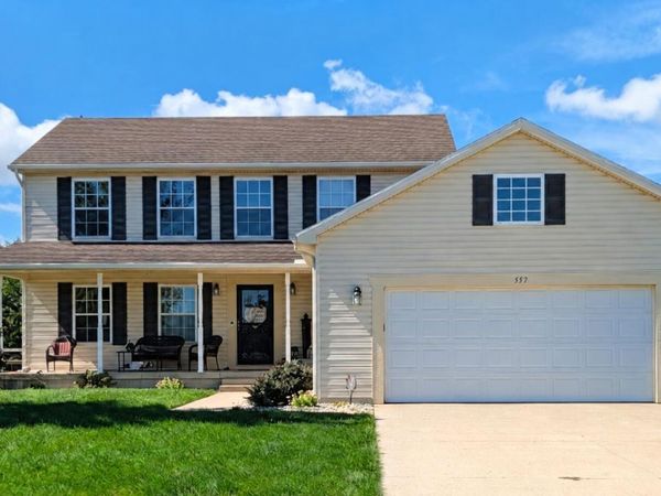 557 Sky Way Drive, Oregon, OH 43616