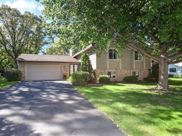 824 Benton Street , Anoka, MN 55303