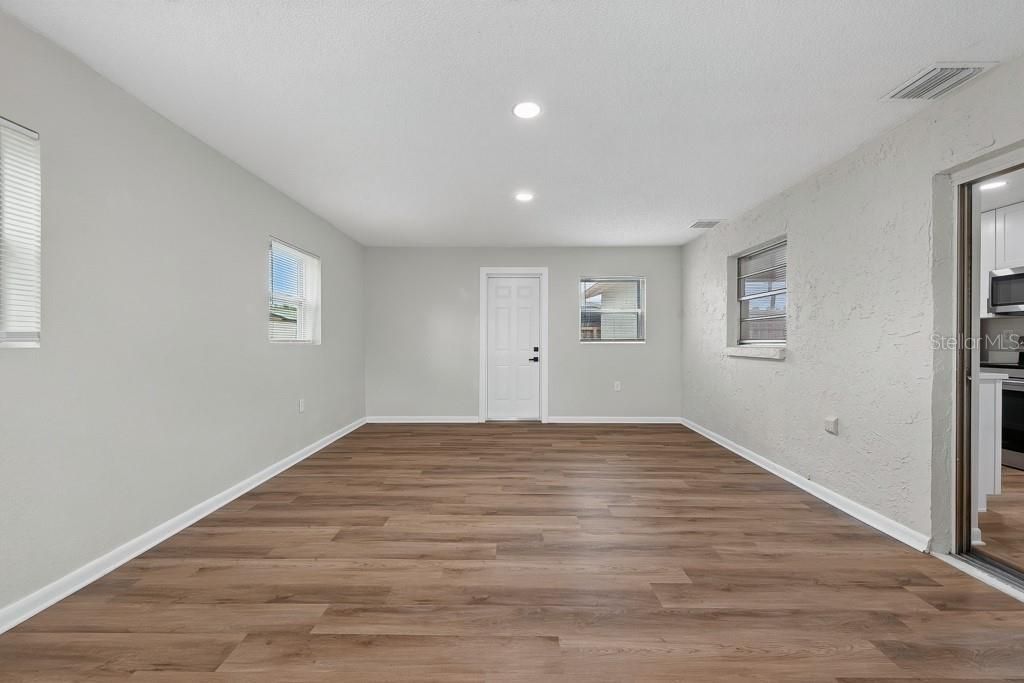 5662 103rd Avenue N, Pinellas Park, FL 33782 Photo