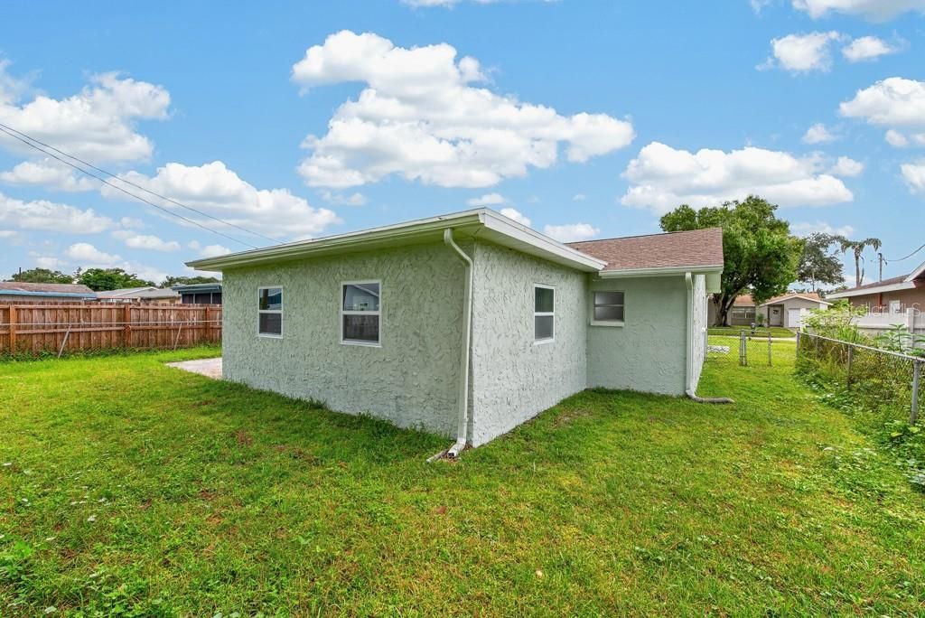 5662 103rd Avenue N, Pinellas Park, FL 33782 Photo