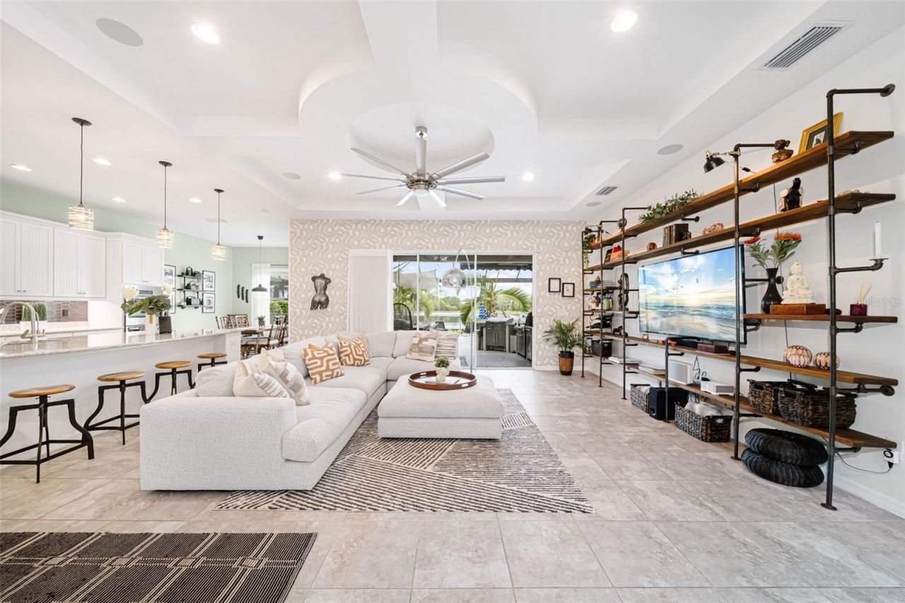 6195 Anise Drive, Sarasota, FL 34238 Photo