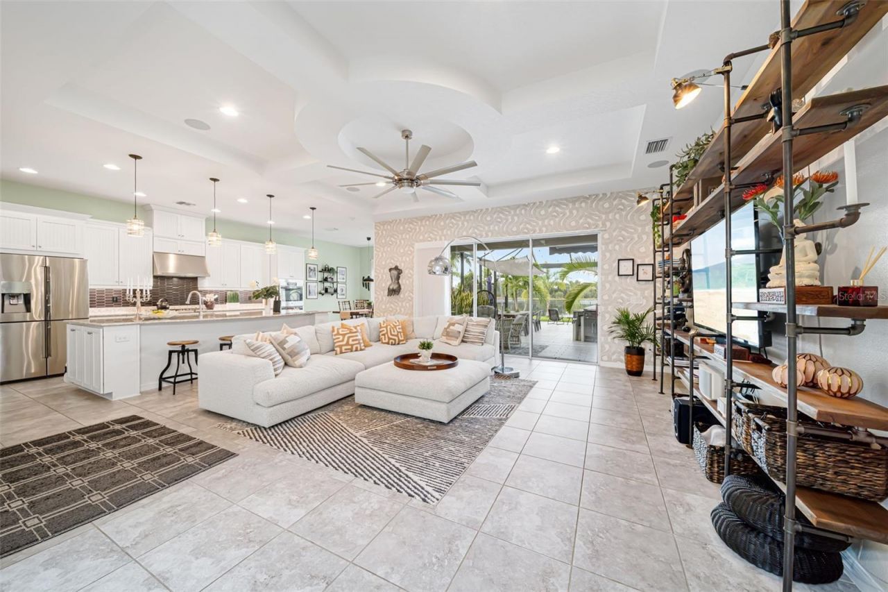 6195 Anise Drive, Sarasota, FL 34238 Photo