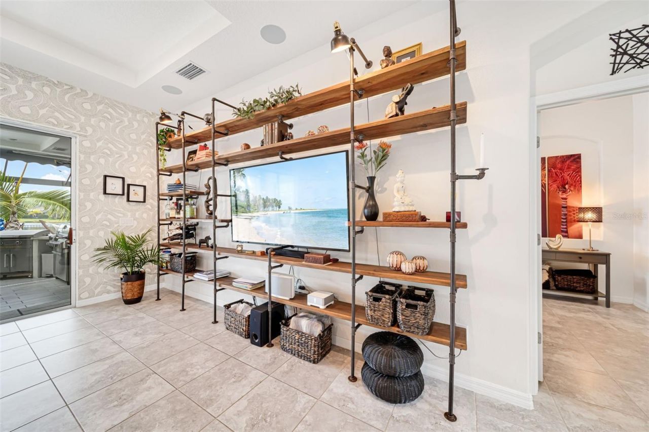 6195 Anise Drive, Sarasota, FL 34238 Photo