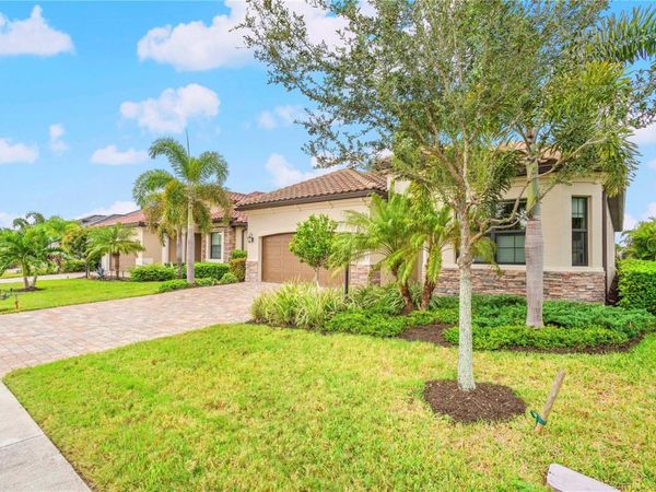 5634 CHEECH GLEN , LAKEWOOD RANCH, FL 34211