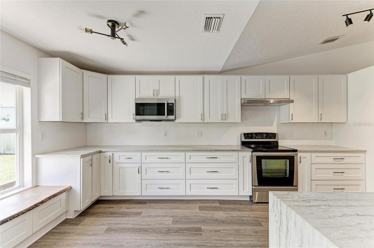 4173 Parry Drive , Sarasota, FL 34241 Photo