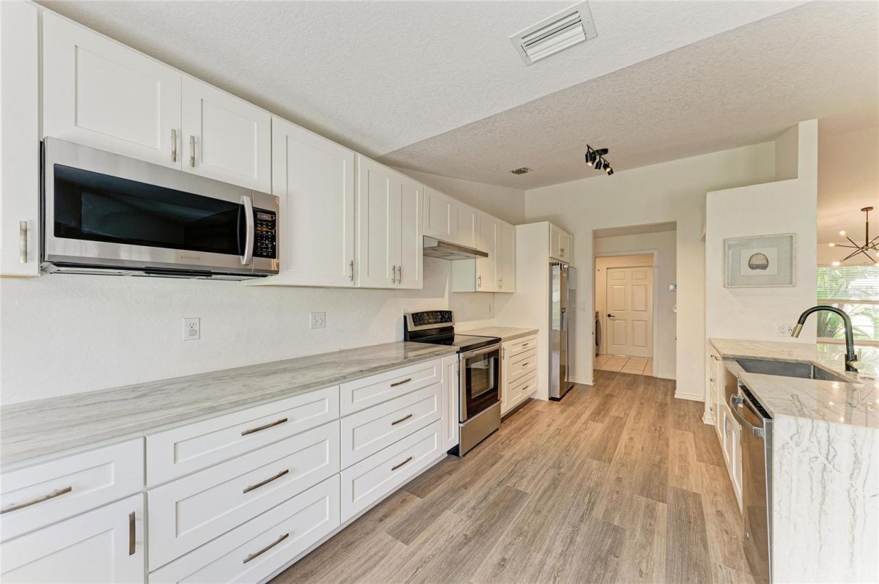 4173 Parry Drive , Sarasota, FL 34241 Photo