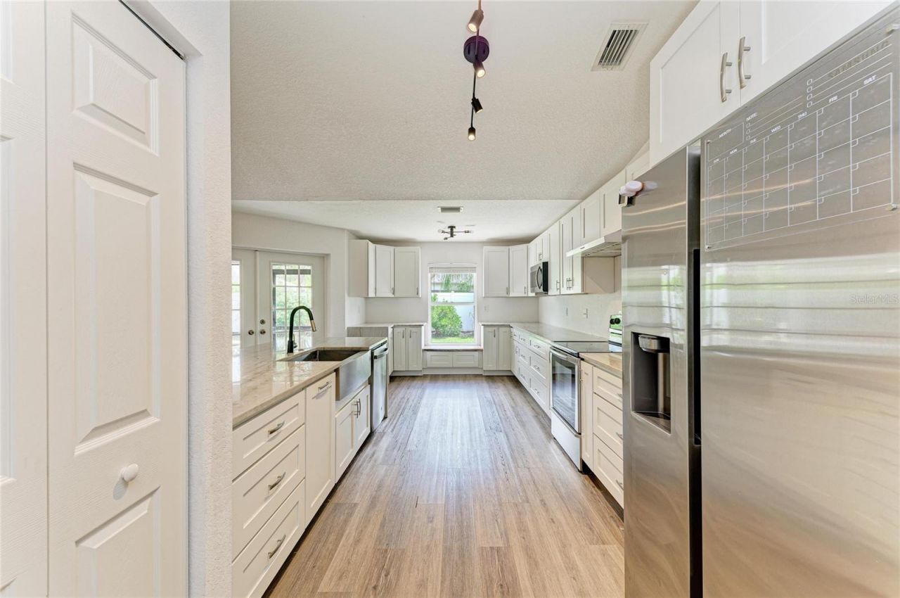 4173 Parry Drive , Sarasota, FL 34241 Photo