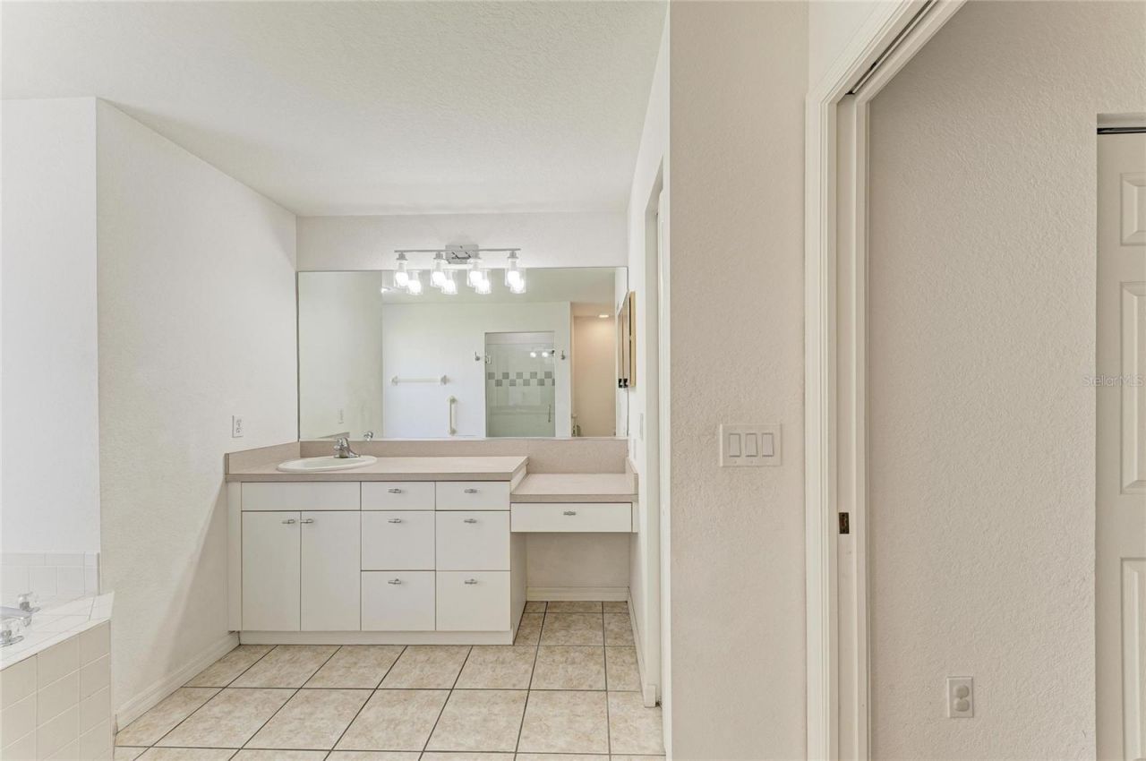 4173 Parry Drive , Sarasota, FL 34241 Photo