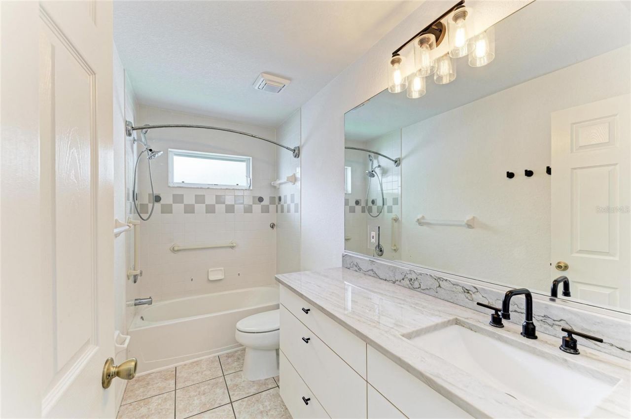 4173 Parry Drive , Sarasota, FL 34241 Photo