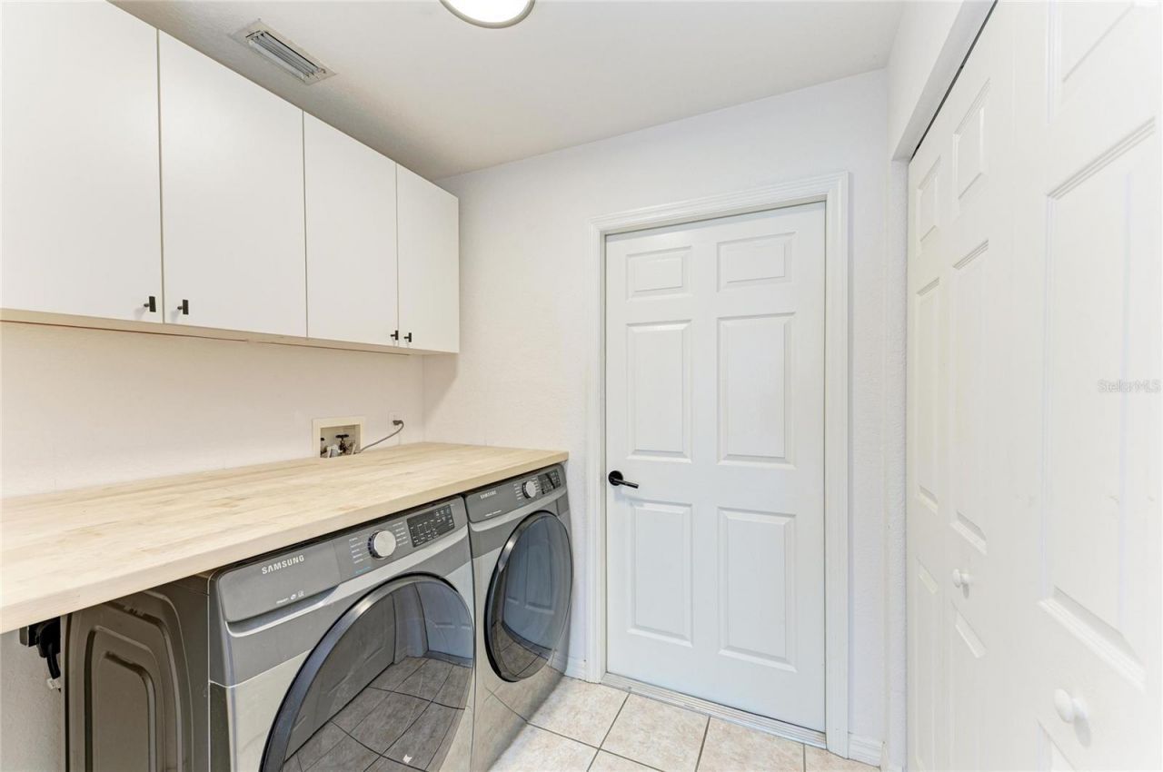 4173 Parry Drive , Sarasota, FL 34241 Photo