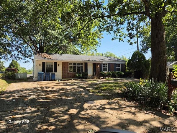 10606 Alliance Drive , St Louis, MO 63136