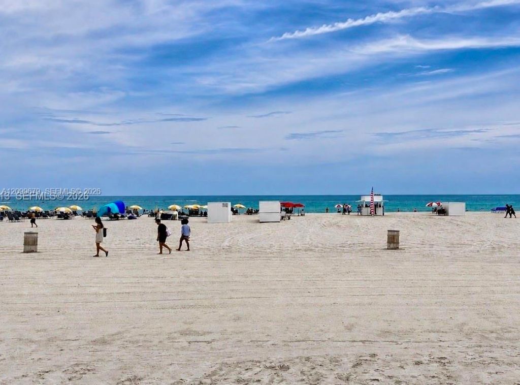1623 Collins Ave , Unit 220, Miami Beach, FL 33139 Photo