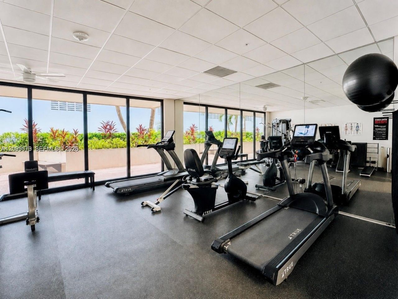 1623 Collins Ave , Unit 220, Miami Beach, FL 33139 Photo
